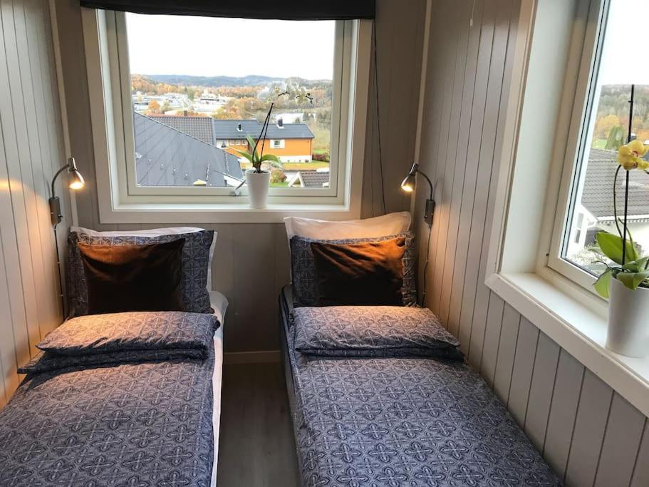 Topp Moderne Suite. Larvik Exterior photo